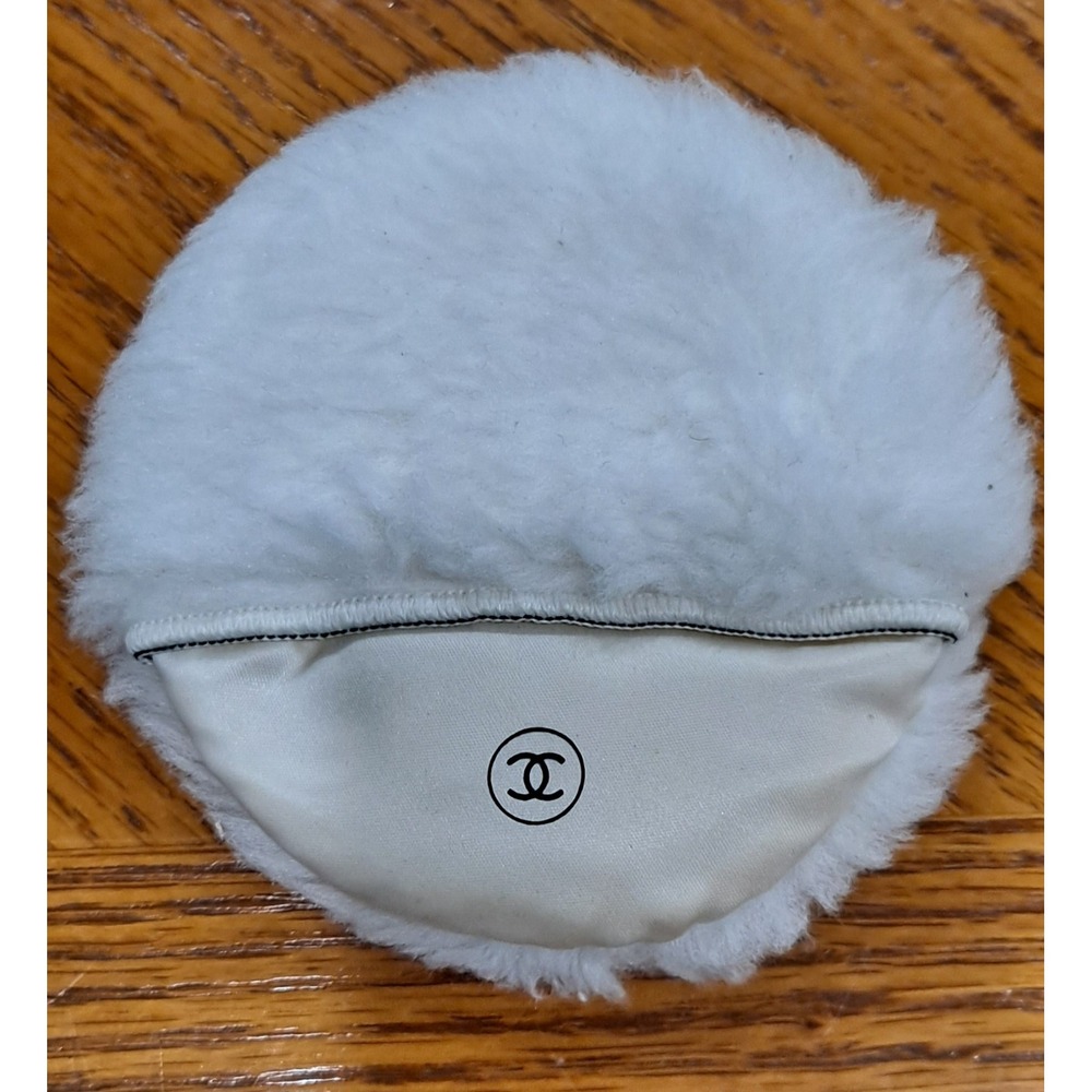 CHANEL Vintage Powder‎ Puff Silk Pocket CC Logo Replacement 1970s